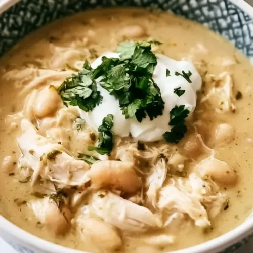 Creamy White Chicken Chili Recipe 3 Creamy White Chicken Chili Recipe 1