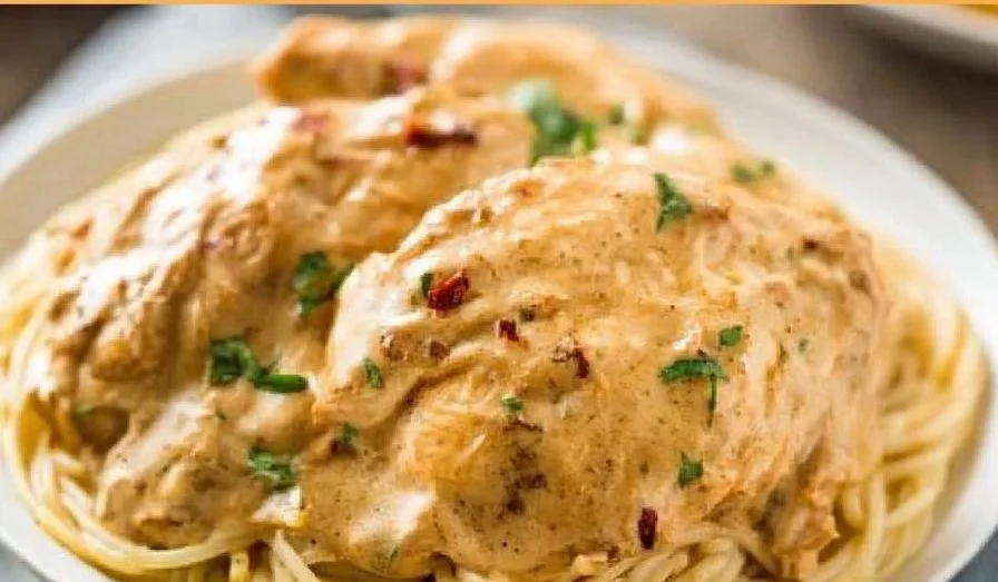 Delicious crockpot chicken recipe for easy weeknight dinners
